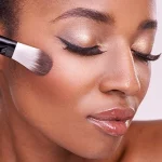 5 Panduan Lengkap Merawat Kulit untuk Pengguna Make-up Sehari-hari