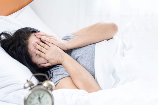 10 Tips Merawat Mata Setelah Bangun Tidur 10 Tips Merawat Mata Setelah Bangun Tidur