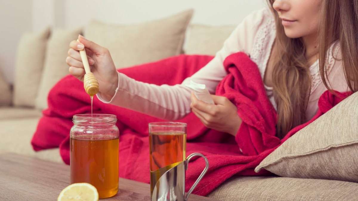 5 Kebiasaan Minum yang Bisa Bantu Tenggorokan Tetap Lembap