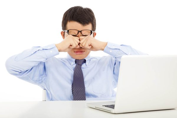 10 Kebiasaan Buruk yang Bisa Memicu Mata Minus 10 Kebiasaan Buruk yang Bisa Memicu Mata Minus
