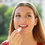 7 Langkah Perawatan Bibir untuk Remaja